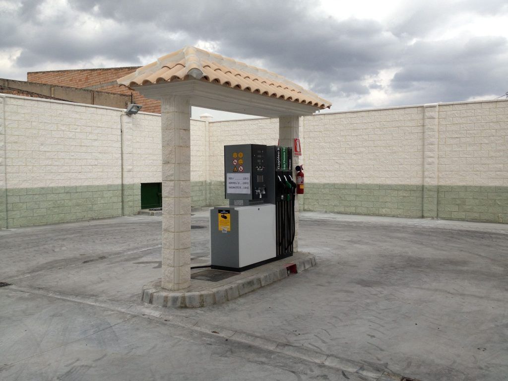 Instalación Suministro de Carburante a Vehículos Olivarera San Isidro de Castro del Rio S.C.A.
