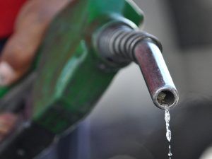 Gasolina low cost vs cara