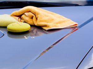 Cómo limpiar el coche